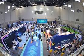 大谷翔平以“二刀流”身分登陆大联盟，首年便包揽美联新人王，彻底颠覆现代棒球逻辑